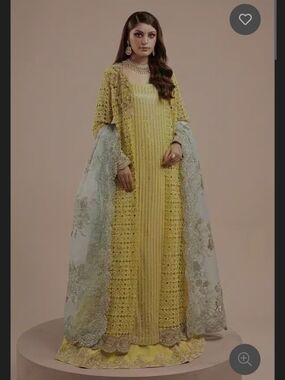 Brand New 4 Piece Vanya Outfit.